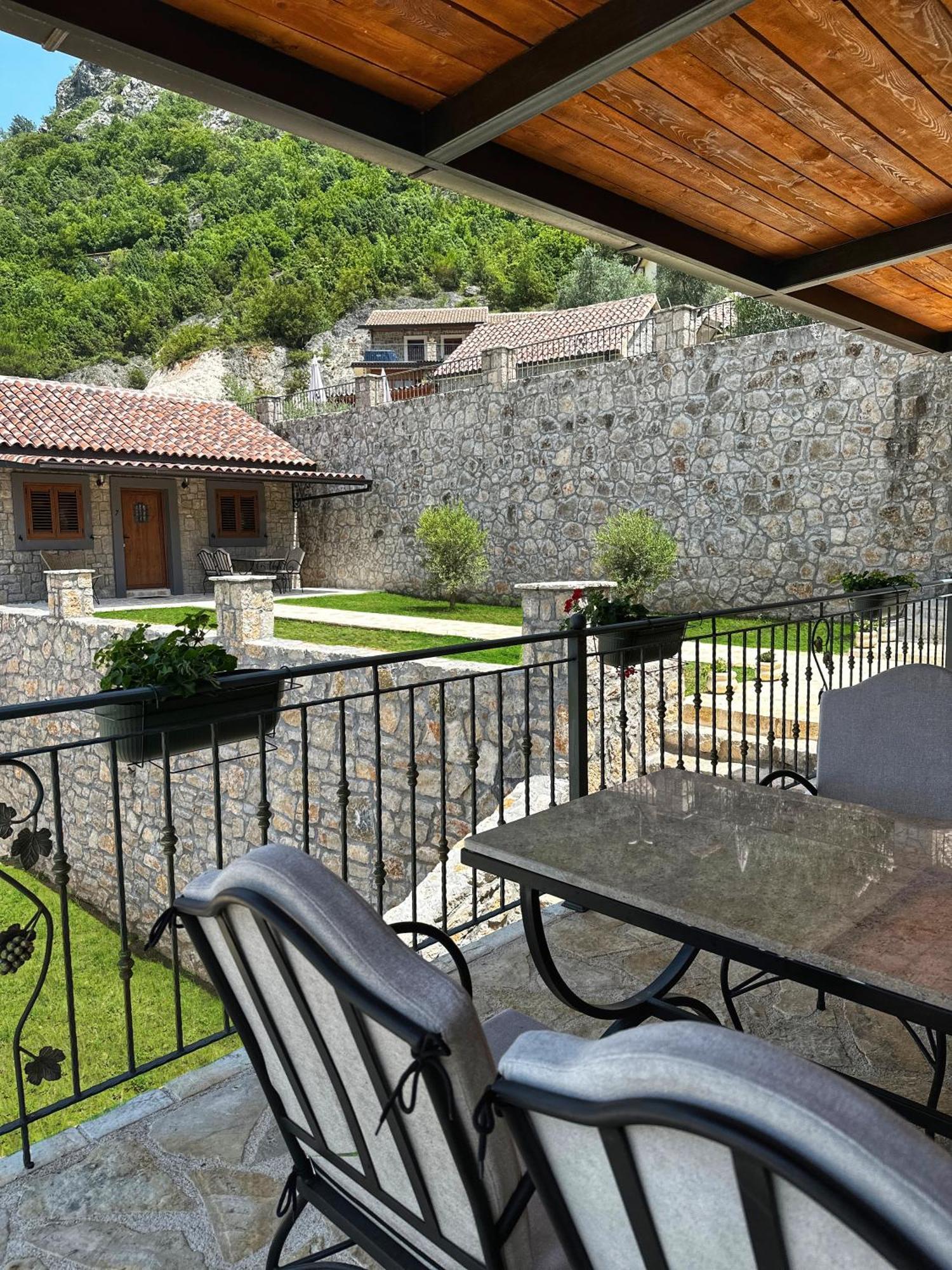 Eco Villas Merak Virpazar Εξωτερικό φωτογραφία
