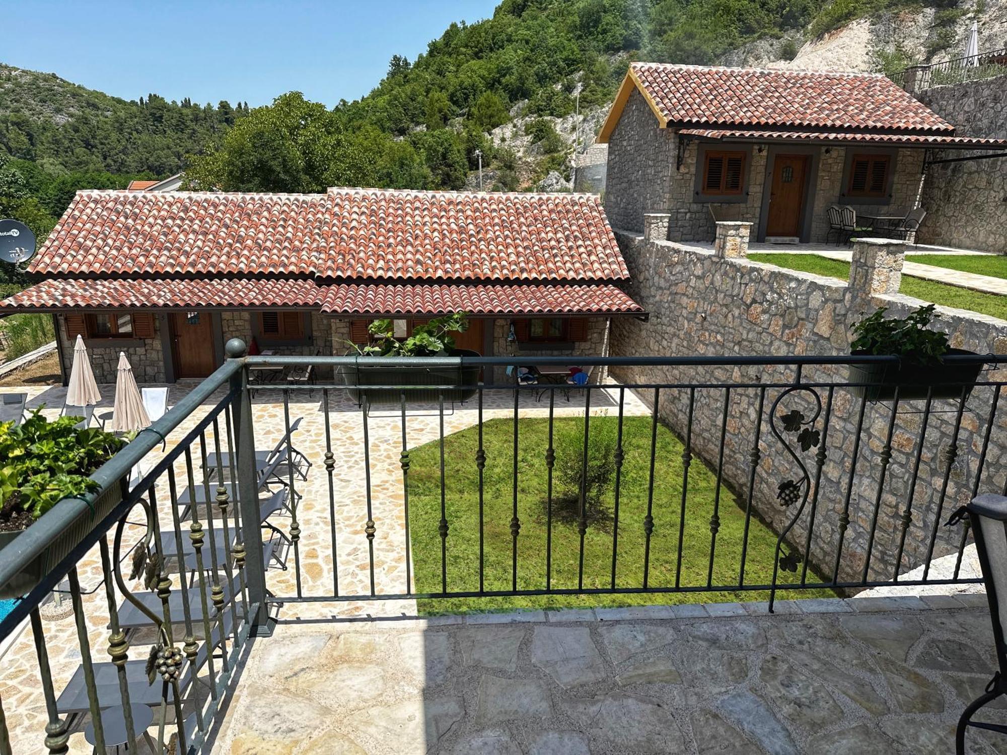 Eco Villas Merak Virpazar Εξωτερικό φωτογραφία